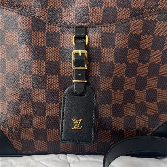 Louis Vuitton Brown Damier Ebene Crossbody with Black Trim & Gold Hardware - Picture 4 of 17